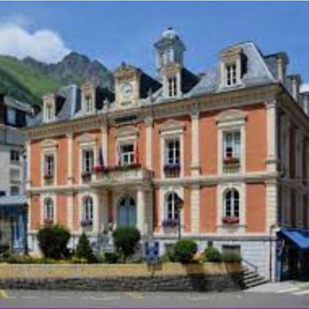 T2 Renove Avec Terrasse, Parking Prive, Local Velos A Cauterets - Fr-1-401-290 Zewnętrze zdjęcie